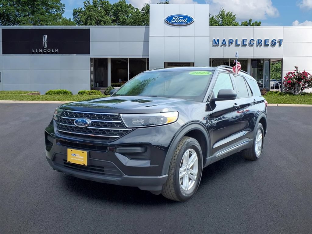 Certified 2023 Ford Explorer XLT AWD/4WD image 2