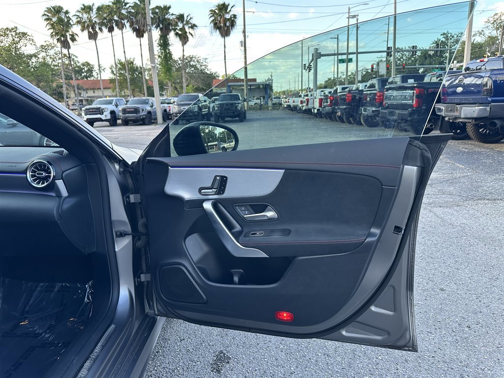 Used 2021 Mercedes-Benz CLA 250 image 37