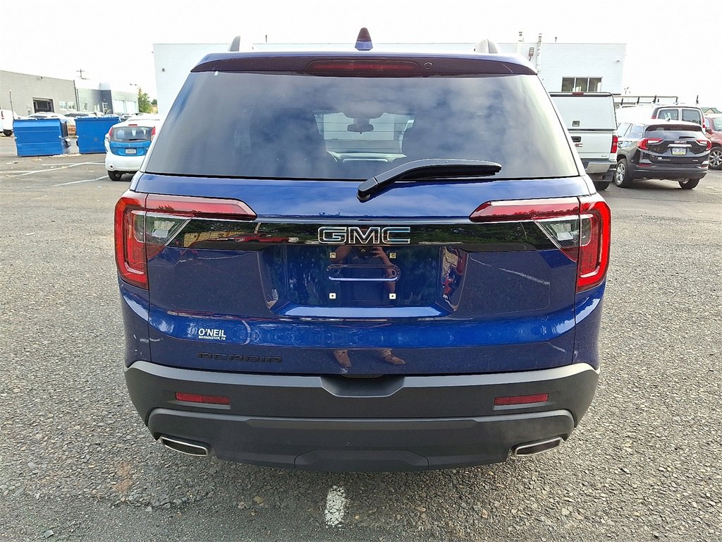 Certified 2023 GMC Acadia SLE w/ Driver Convenience Package image 5