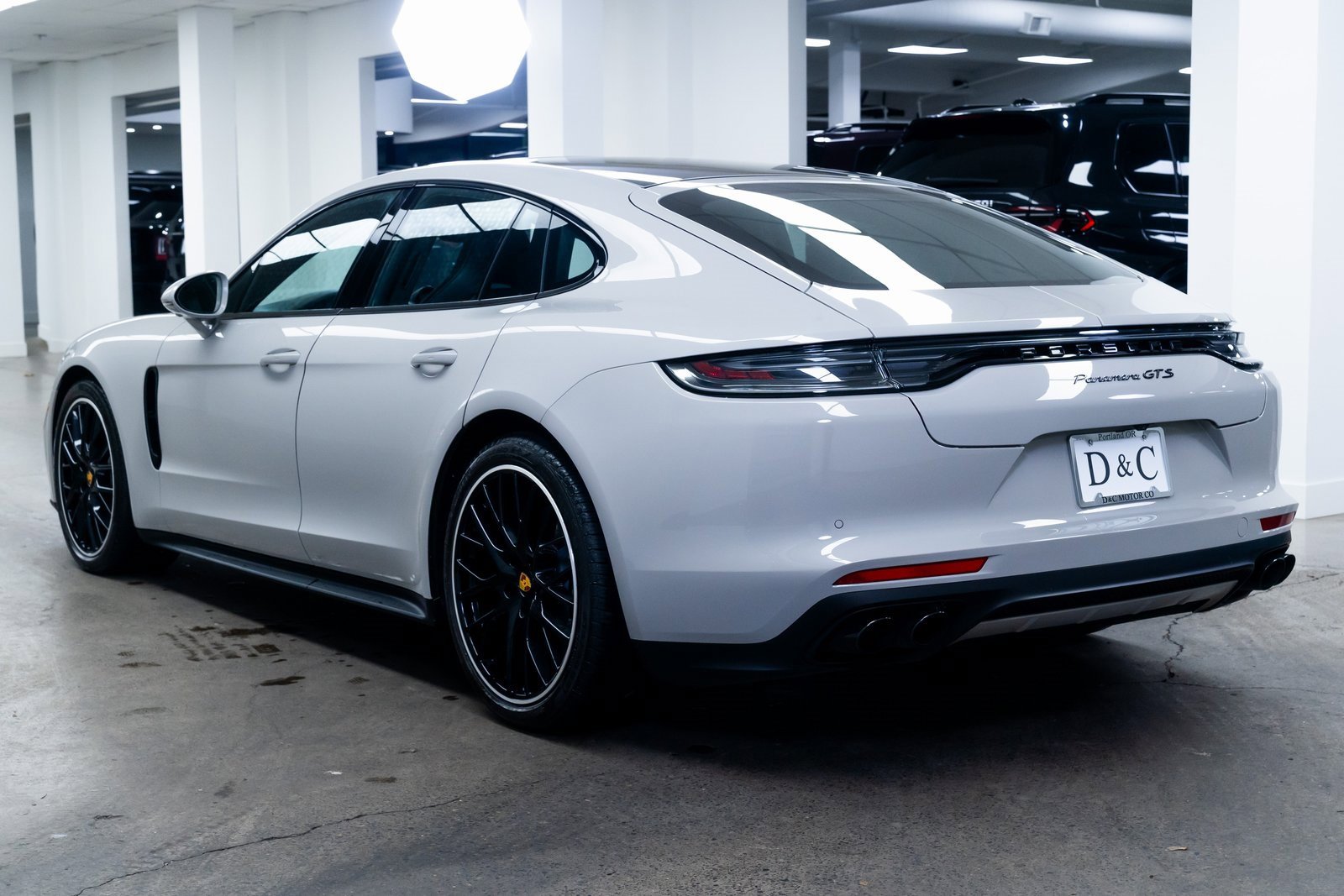 Used 2023 Porsche Panamera GTS image 4