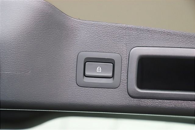 Used 2025 MAZDA MAZDA3 Carbon image 13