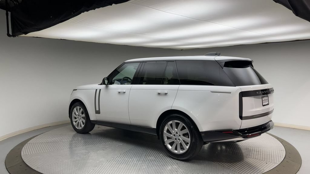 Certified 2025 Land Rover Range Rover SE AWD/4WD image 4