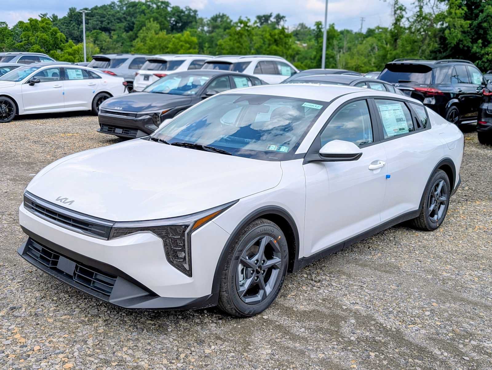 New 2026 Kia K4 FWD image 1