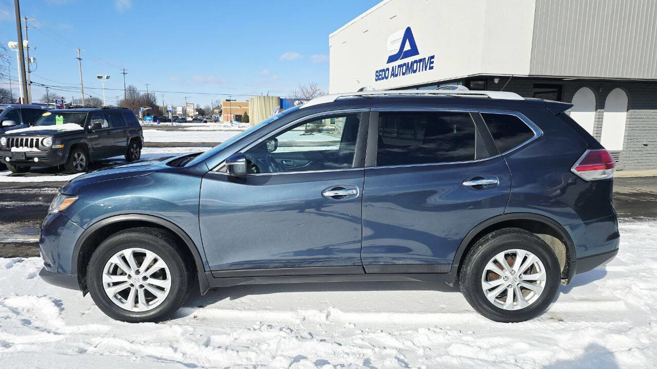 Used 2014 Nissan Rogue SV image 3