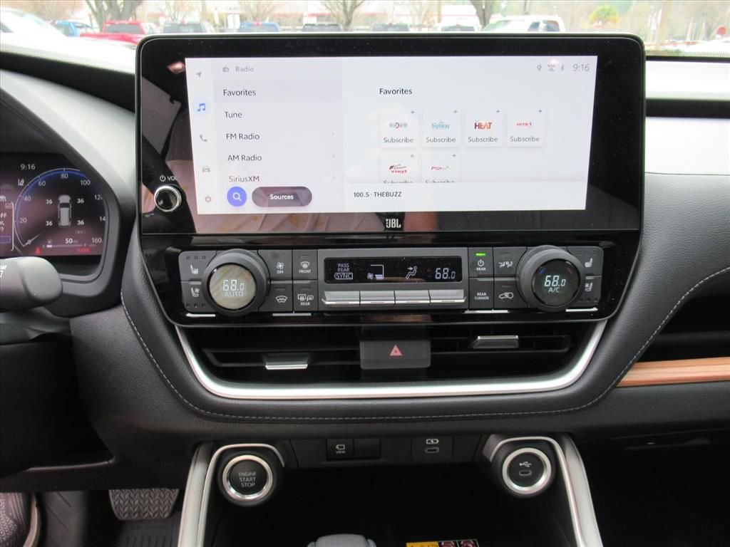 Used 2025 Toyota Grand Highlander Limited image 27