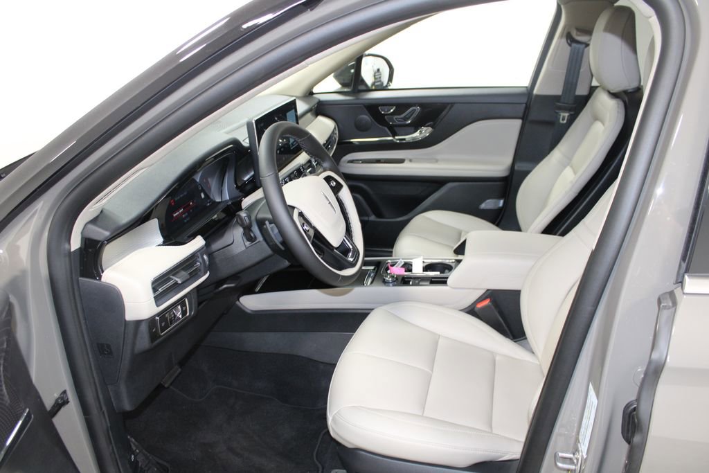 New 2026 Lincoln Corsair Premiere image 22