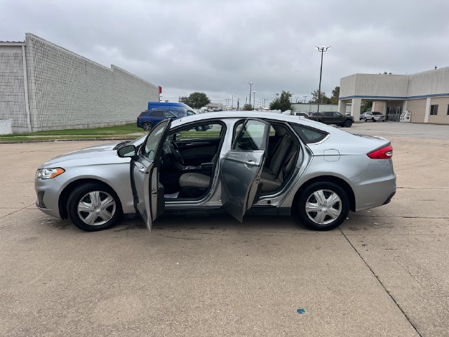 Used 2020 Ford Fusion S FWD image 4