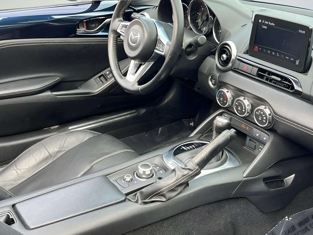 Used 2021 MAZDA MX-5 Miata RF Grand Touring RWD image 7