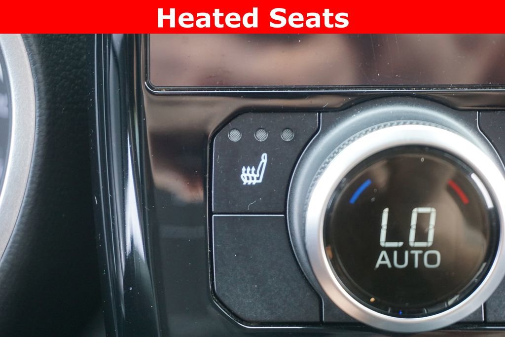 Certified 2024 Toyota Highlander XLE AWD/4WD image 8