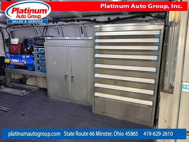 Used 2017 Chevrolet Express 3500 Extended image 32