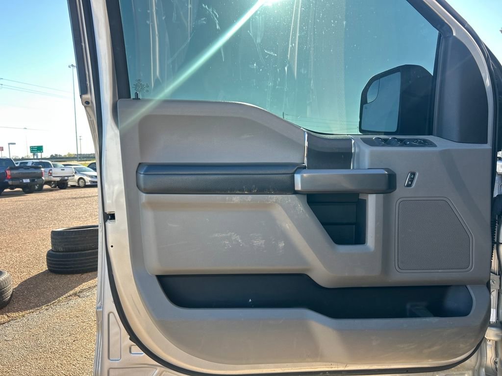 Used 2019 Ford F150 XLT w/ Equipment Group 301A Mid image 6