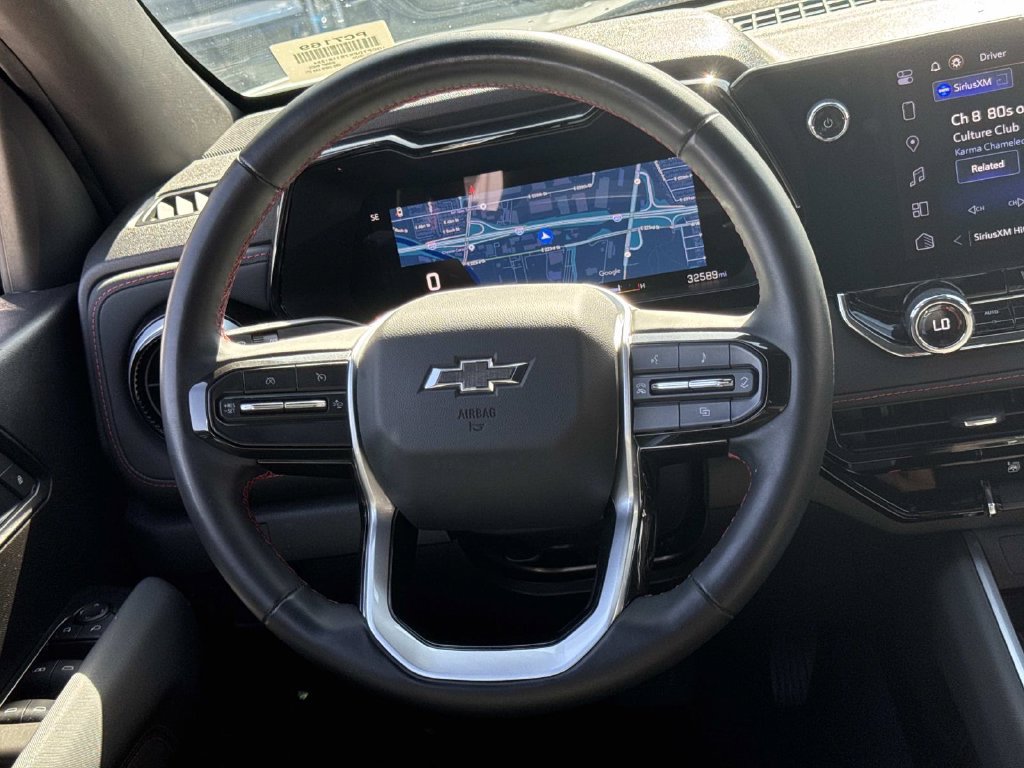 Used 2025 Chevrolet Colorado Z71 AWD/4WD image 9