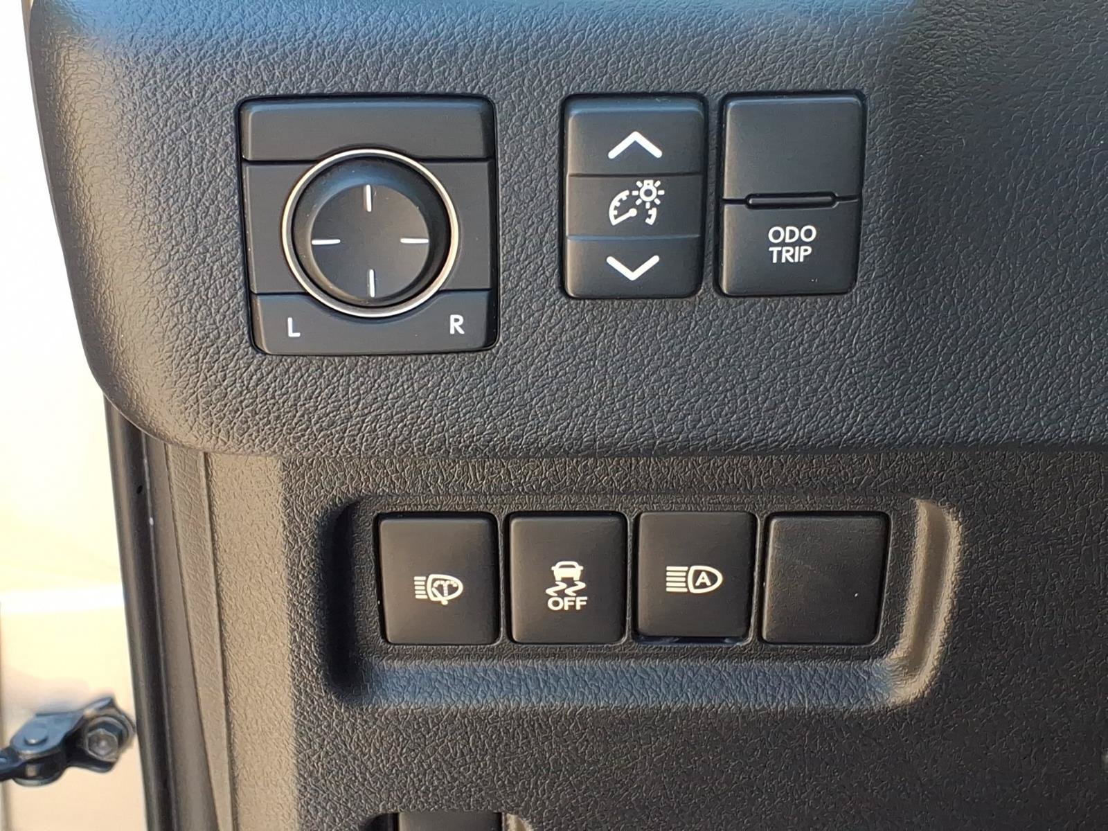 Used 2020 Lexus GX 460 Premium w/ Premium Package AWD/4WD image 8