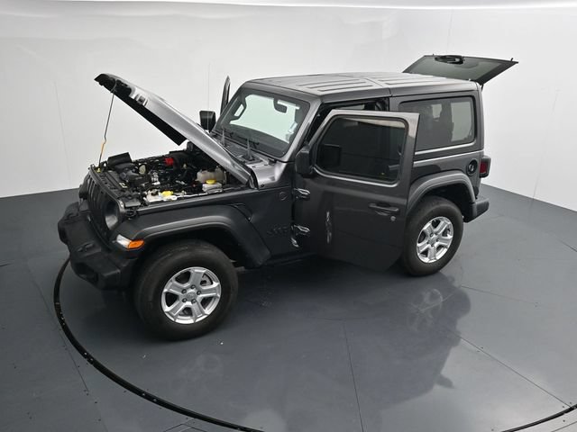 Used 2023 Jeep Wrangler Sport AWD/4WD image 40