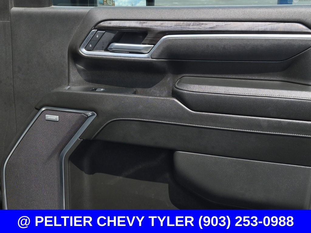 Used 2025 Chevrolet Silverado 2500 LTZ w/ Z71 Chrome Sport Edition AWD/4WD image 16
