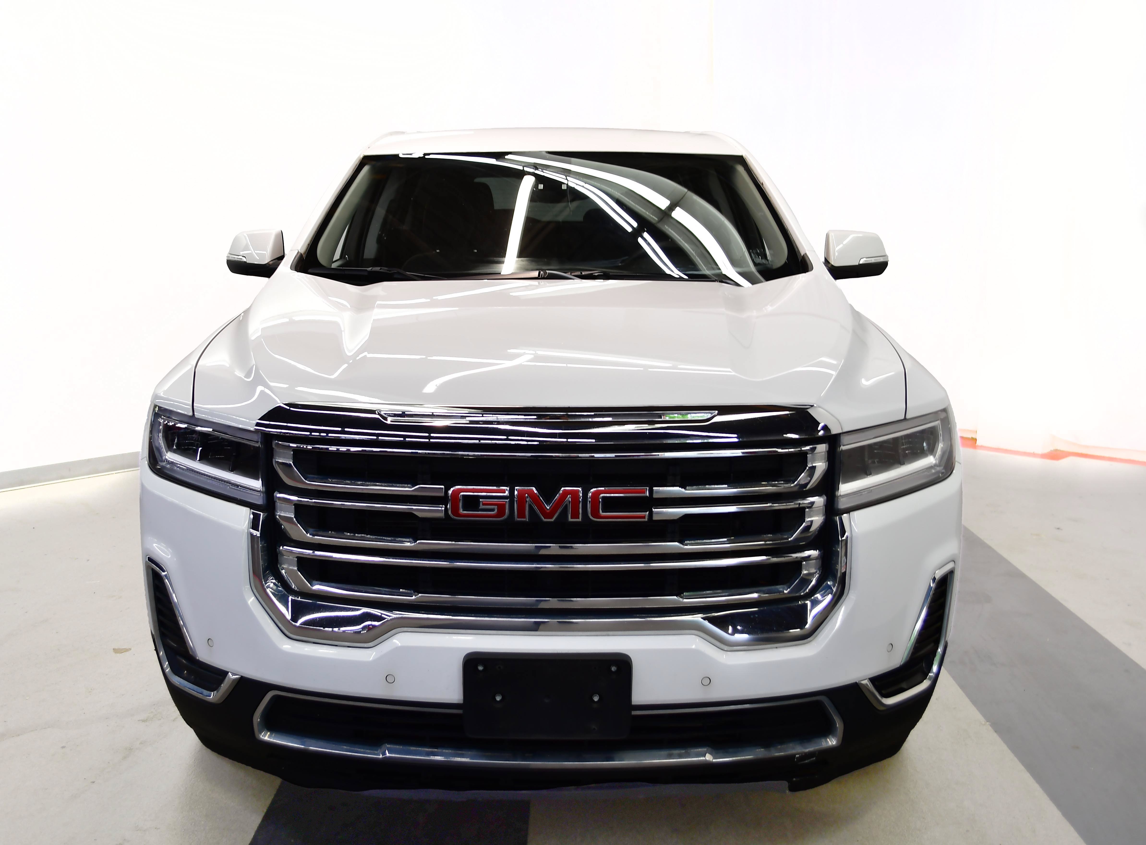 Used 2023 GMC Acadia SLE AWD/4WD image 3