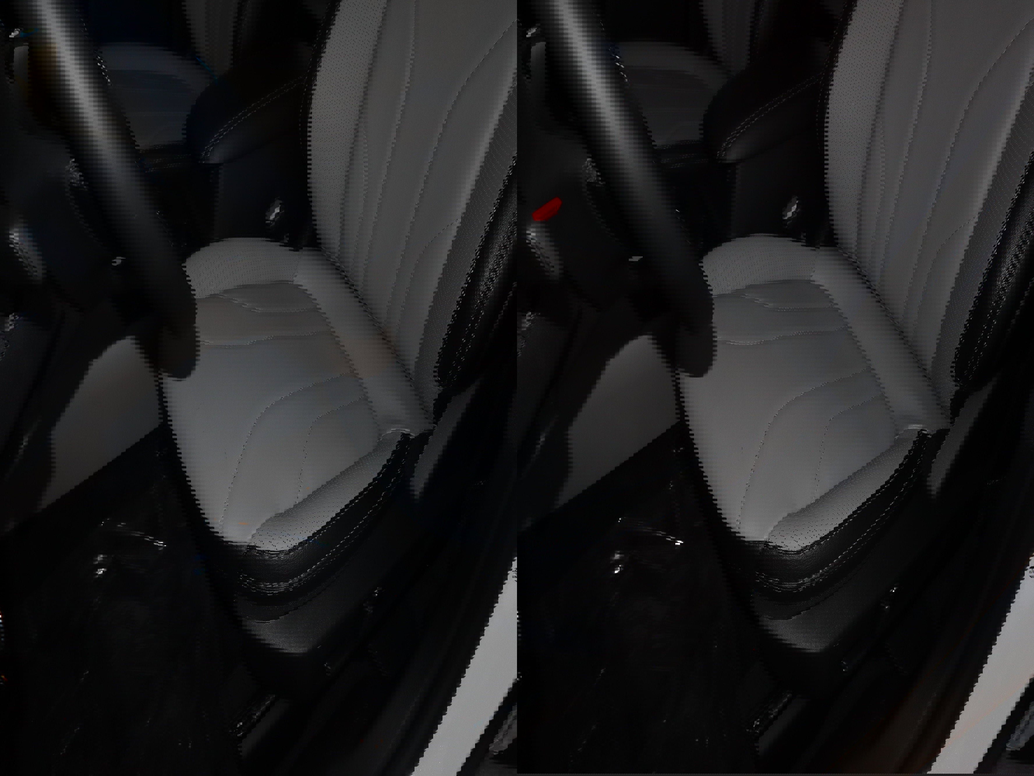 New 2025 Ford Escape SE w/ PHEV Premium Package image 32