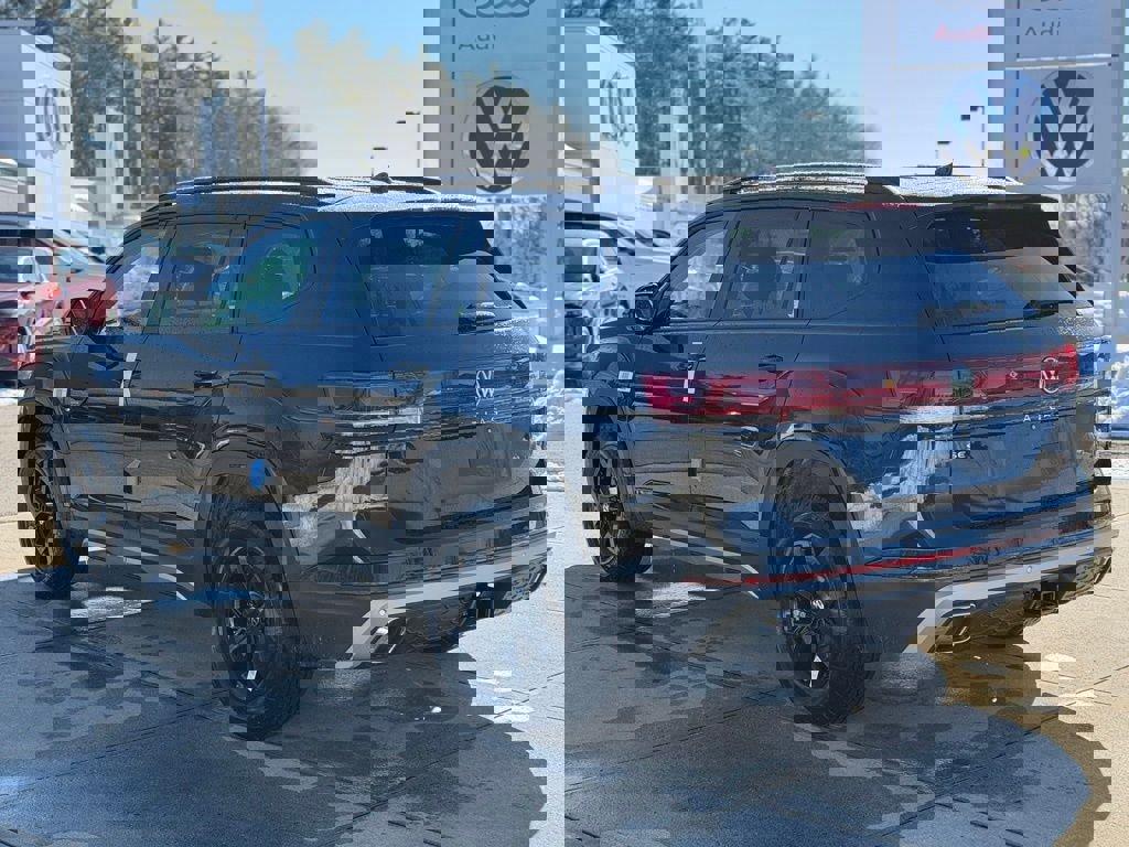 New 2026 Volkswagen Atlas Peak Edition image 15