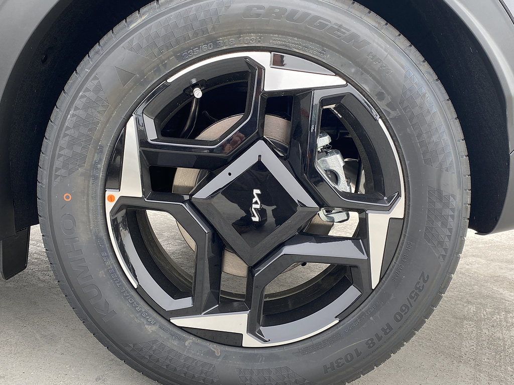 New 2026 Kia Sportage EX FWD image 10