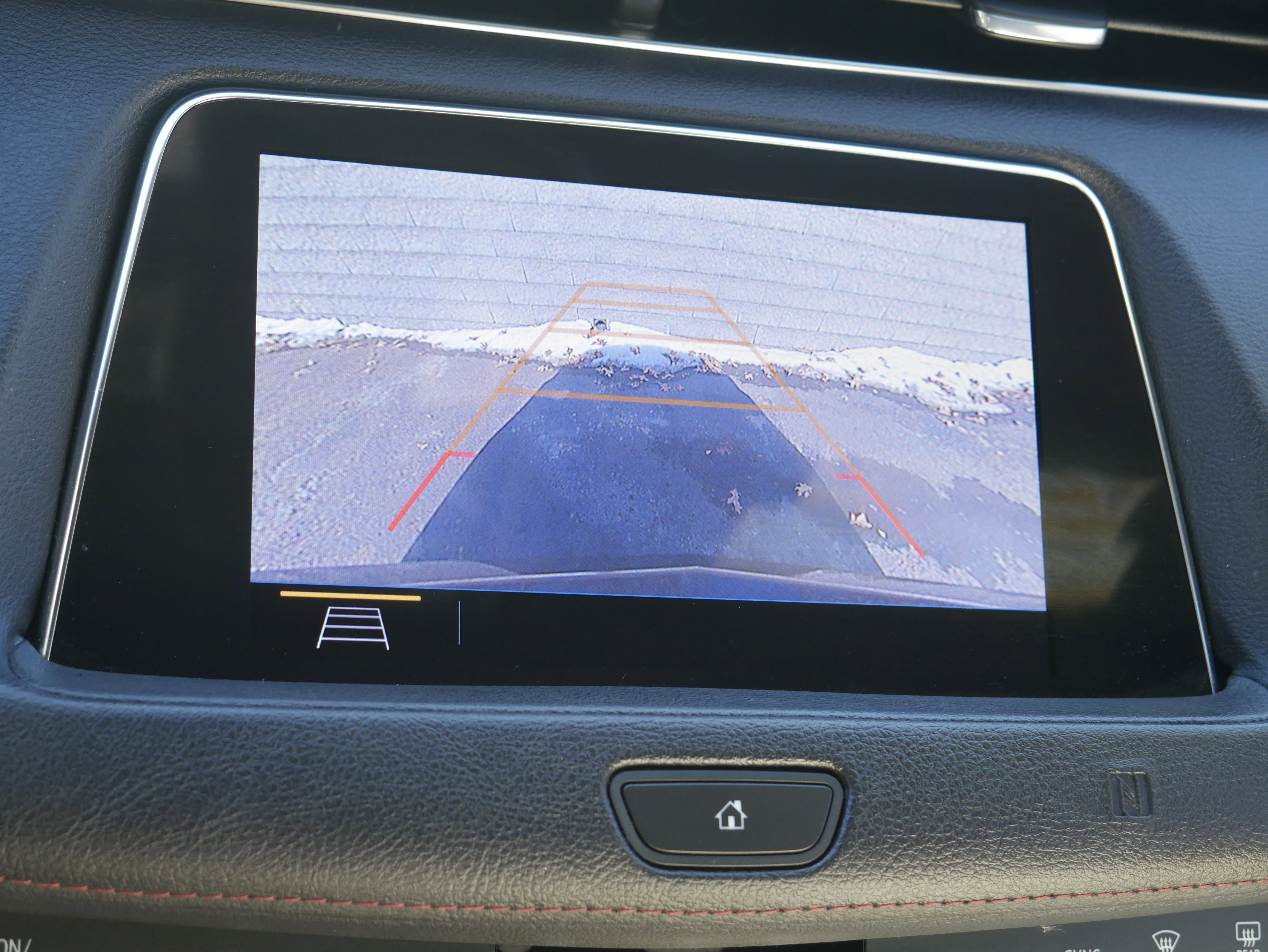 Certified 2019 Cadillac XT4 Sport w/ Cold Weather Package image 18