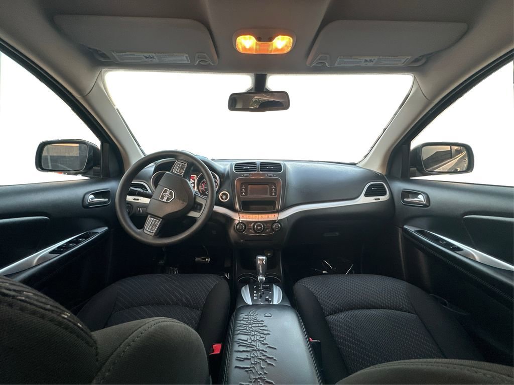 Used 2019 Dodge Journey SE image 15