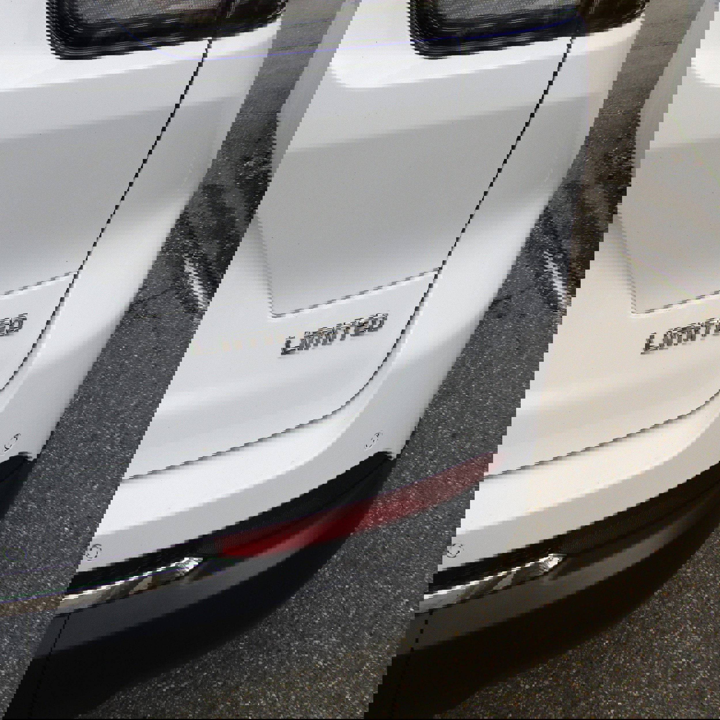 Used 2023 Jeep Grand Cherokee L Limited image 28