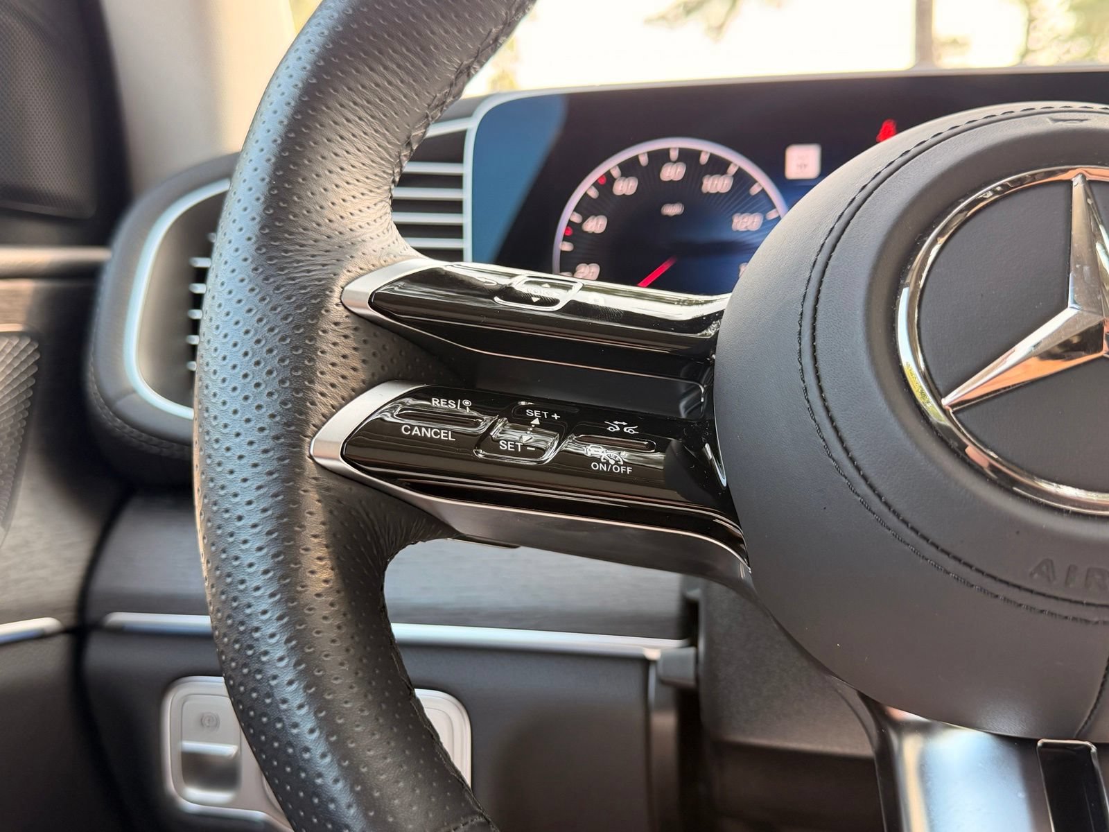 Certified 2026 Mercedes-Benz GLS 450 4MATIC image 26