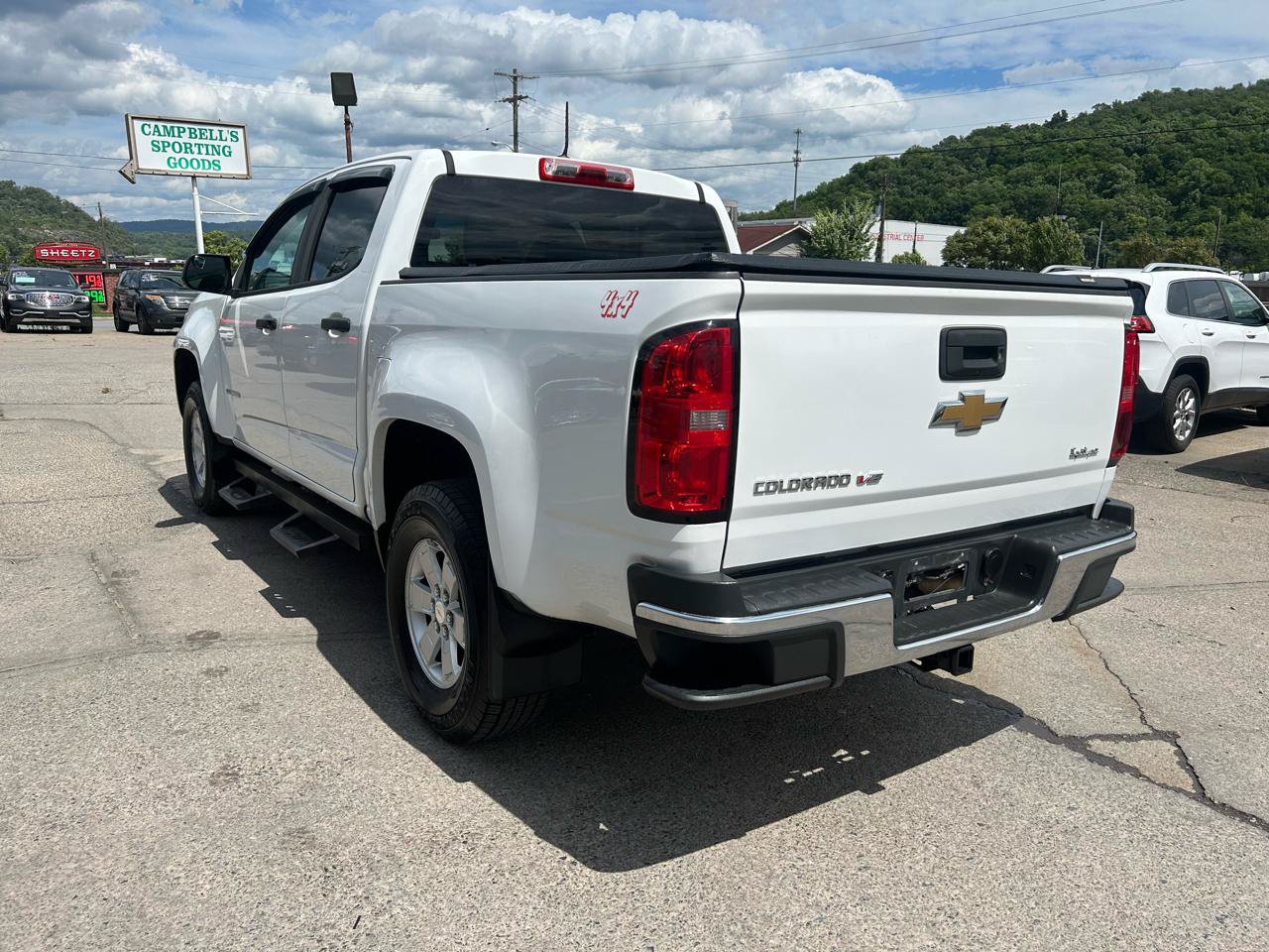 Used 2020 Chevrolet Colorado W/T w/ WT Convenience Package AWD/4WD image 5