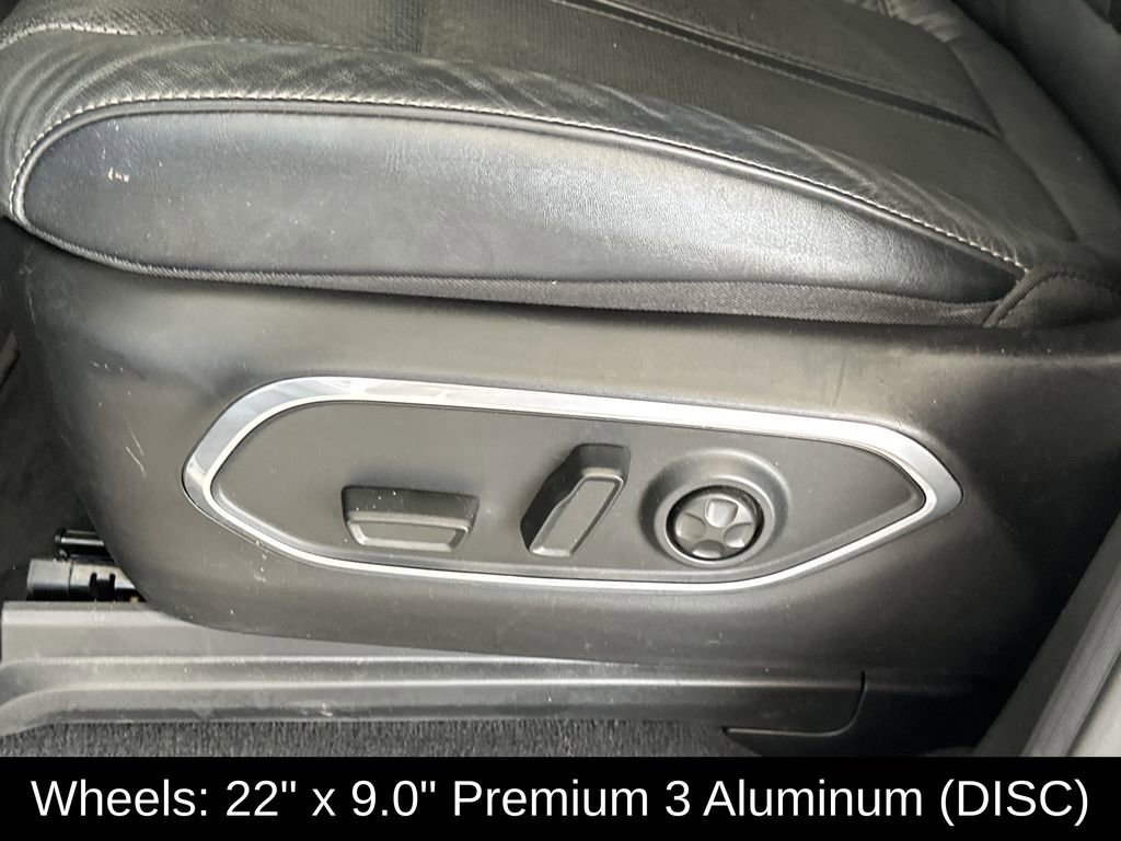 Used 2022 Jeep Wagoneer Series II w/ Premium Group I AWD/4WD image 16