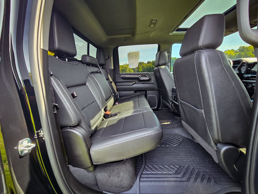 Used 2024 Chevrolet Silverado 2500 LTZ w/ LTZ Convenience Package AWD/4WD image 42