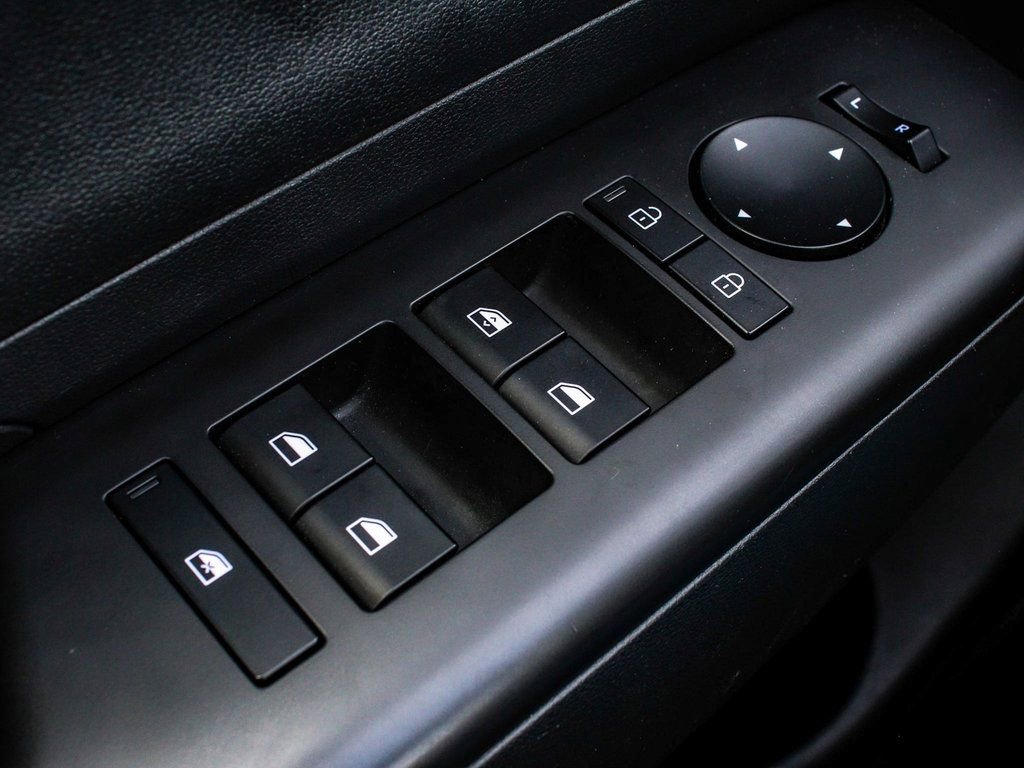 Used 2025 Hyundai Kona SEL image 10