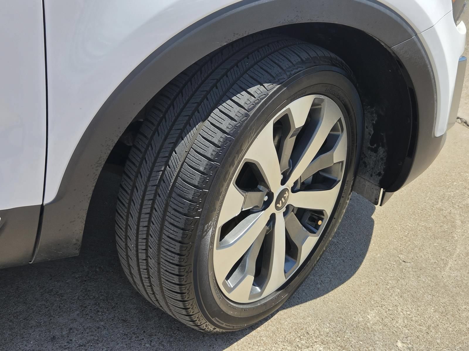 Used 2021 Kia Telluride S FWD image 5