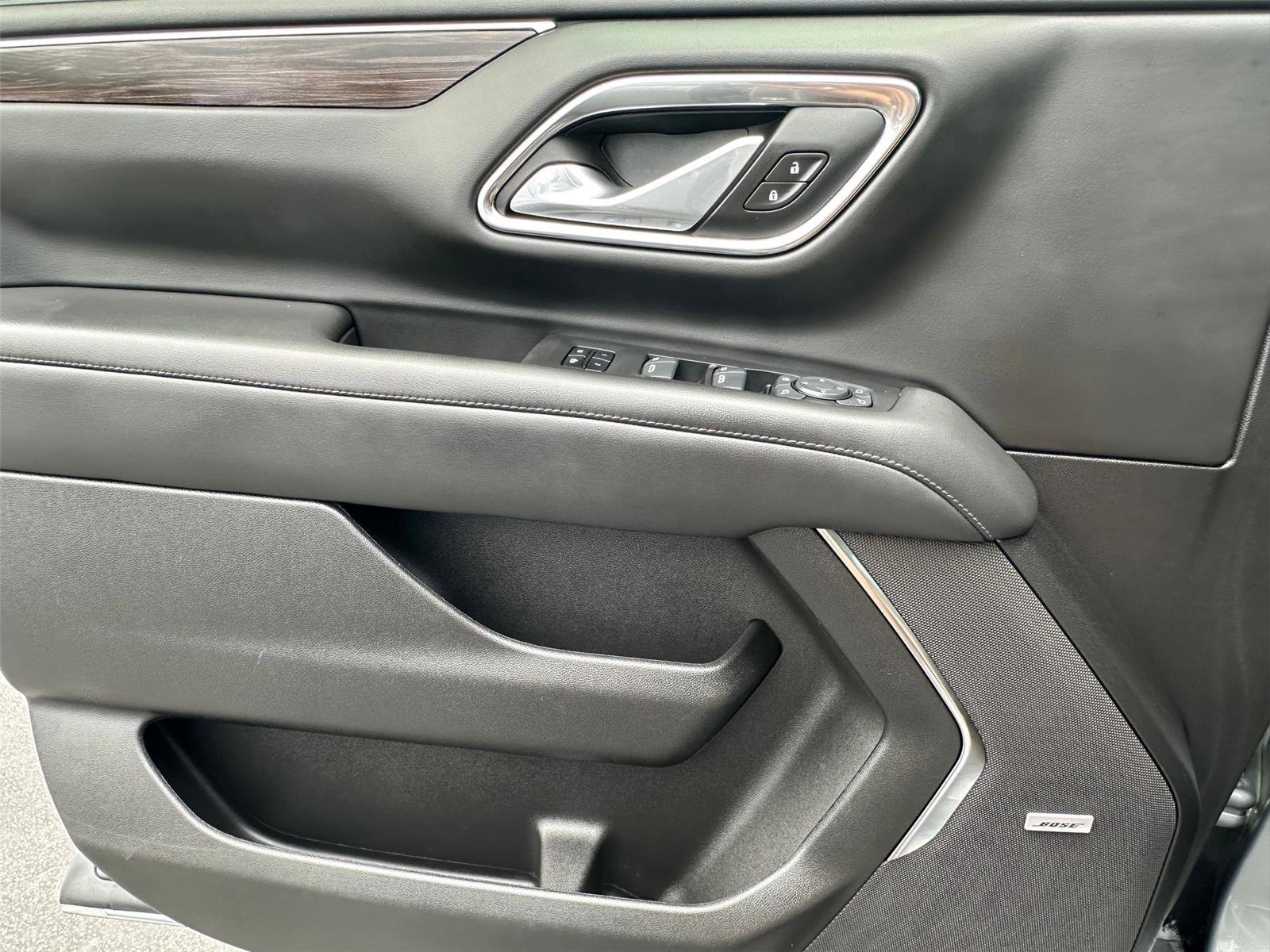 Used 2024 Chevrolet Tahoe Z71 w/ Luxury Package image 21