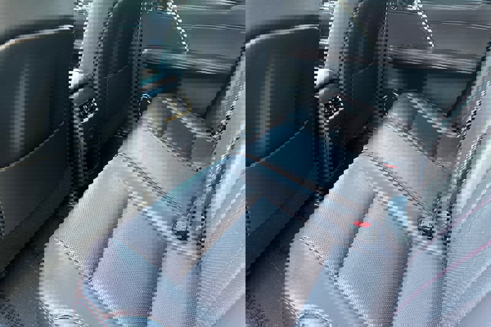 Used 2017 Lexus RX 350 FWD image 4