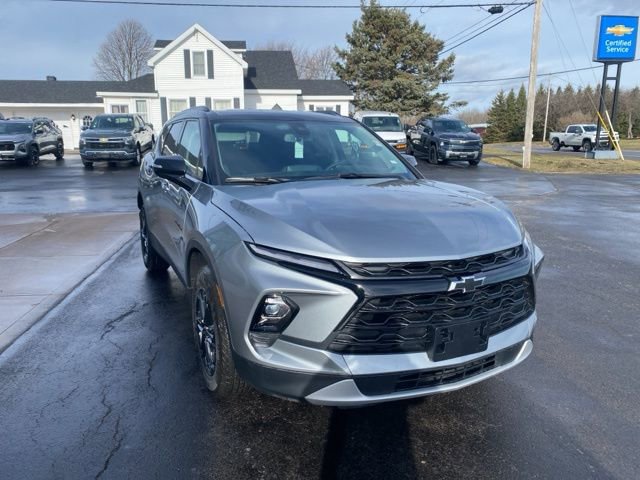 New 2026 Chevrolet Blazer LT w/ Midnight/Sport Edition AWD/4WD image 7