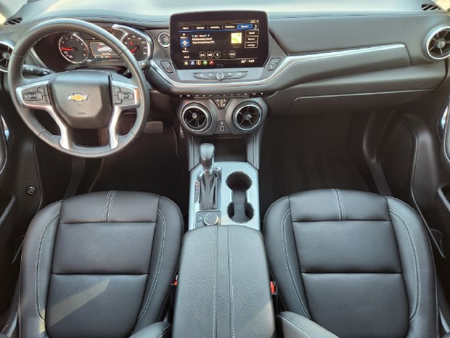 Used 2024 Chevrolet Blazer LT FWD image 26