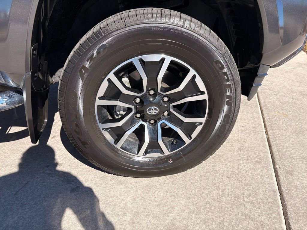 Used 2023 Toyota Tacoma TRD Sport w/ Advanced Technology Package image 37