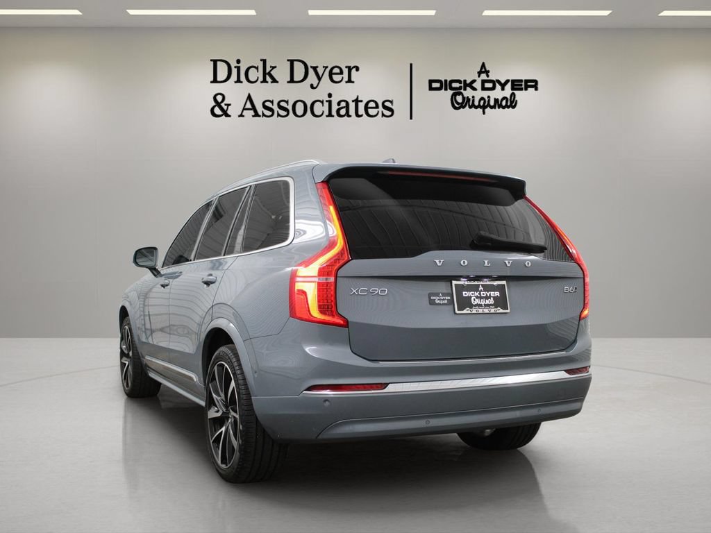 Used 2023 Volvo XC90 B6 Plus w/ Protection Package Premier AWD/4WD image 9