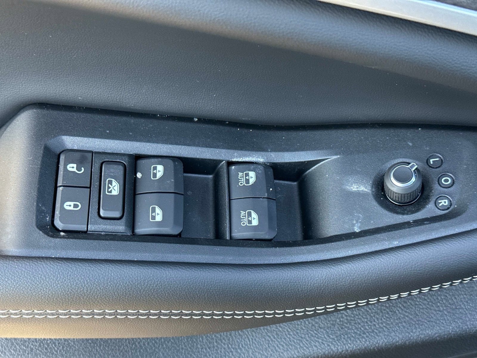 New 2026 Jeep Grand Cherokee Altitude AWD/4WD image 21