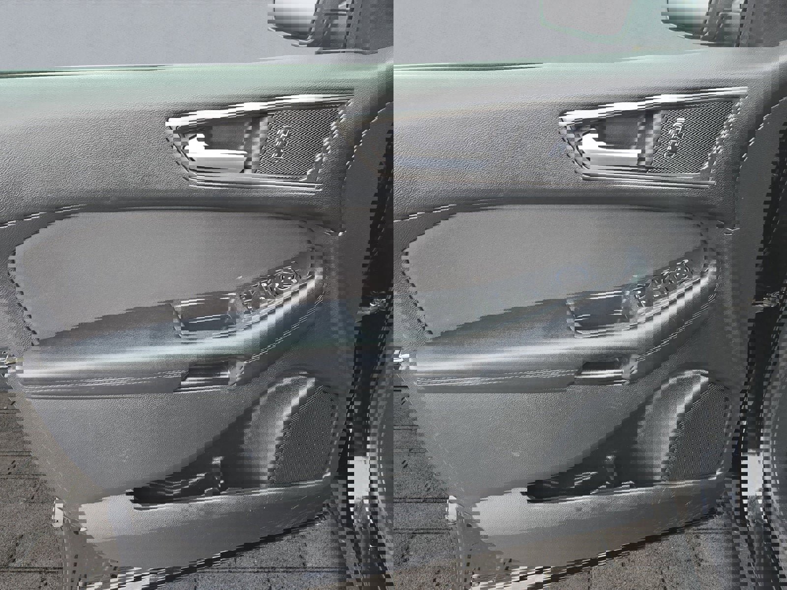 Used 2016 Ford Edge SE image 10