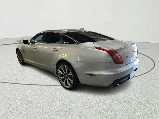 Used 2017 Jaguar XJ L Portfolio RWD image 4