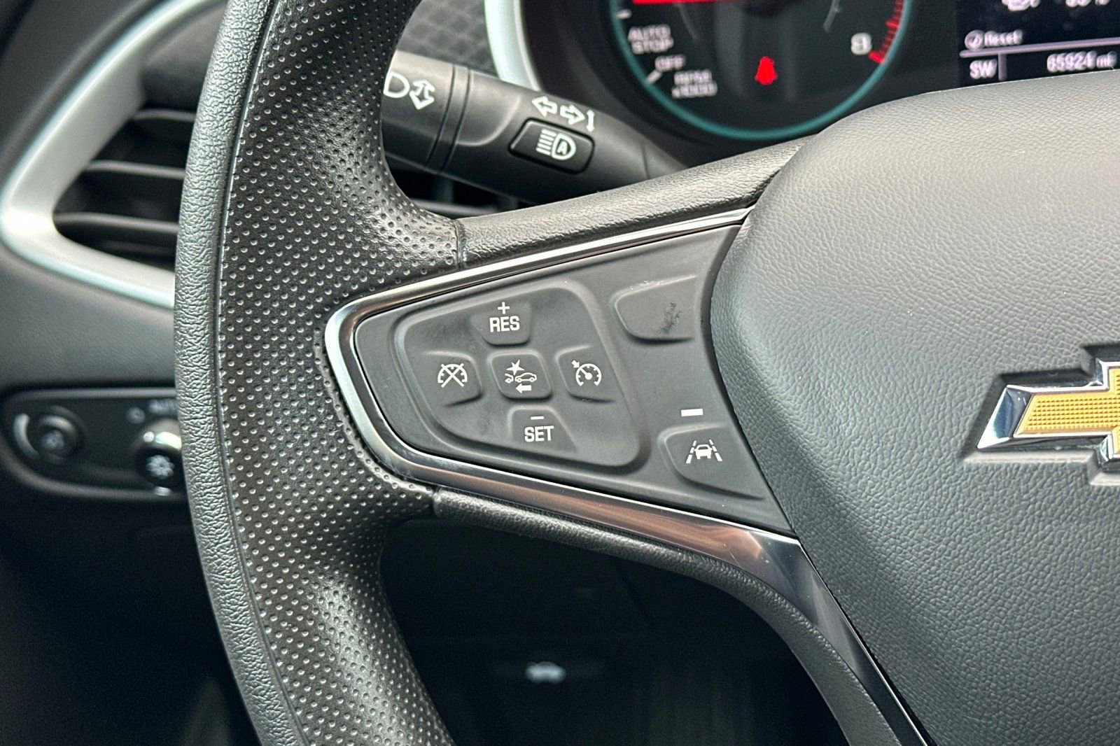 Used 2024 Chevrolet Malibu LT image 25