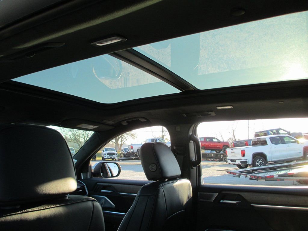 New 2026 GMC Acadia Denali Ultimate image 14