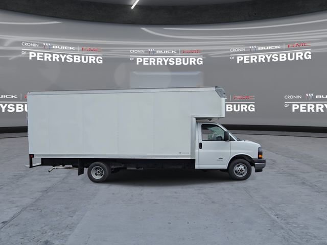 New 2026 GMC Savana 4500 w/ Power Convenience Package RWD image 9