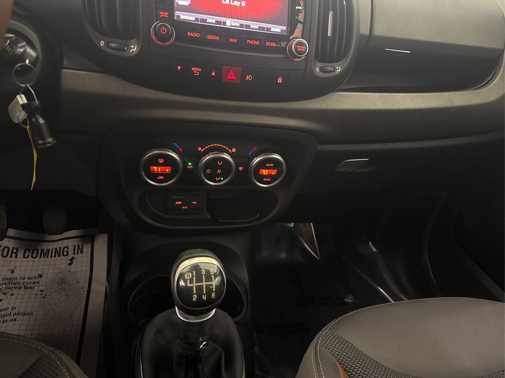 Used 2014 FIAT 500L Trekking w/ Popular Equipment Group image 37