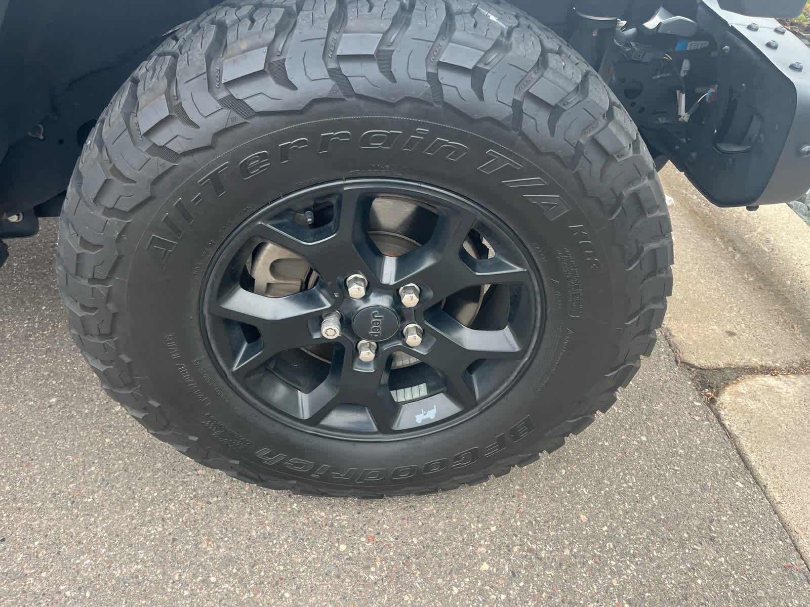Used 2019 Jeep Wrangler Unlimited Sahara w/ Quick Order Package 24M Moab AWD/4WD image 13