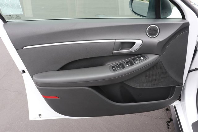 Used 2021 Hyundai Sonata SE FWD image 8