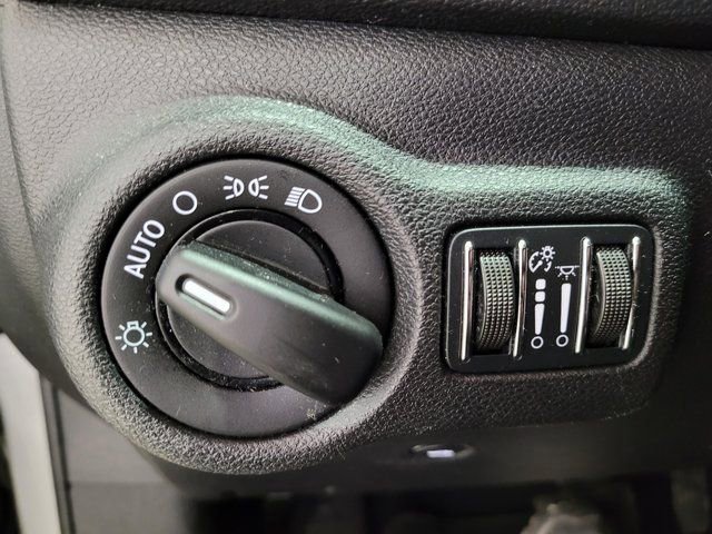 Used 2014 Dodge Dart Aero image 33