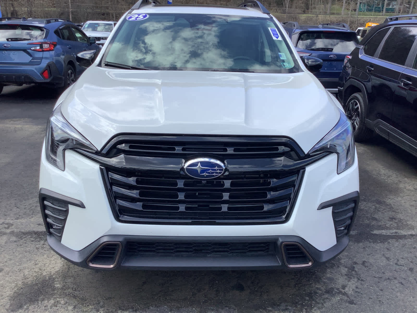 Used 2025 Subaru Ascent Bronze Edition image 5