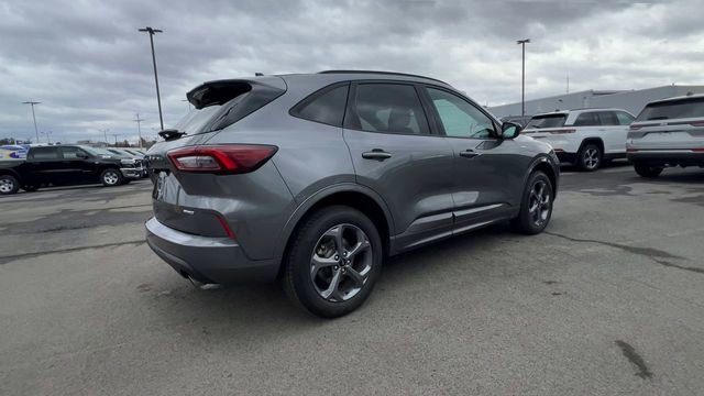 Used 2024 Ford Escape ST-Line image 8